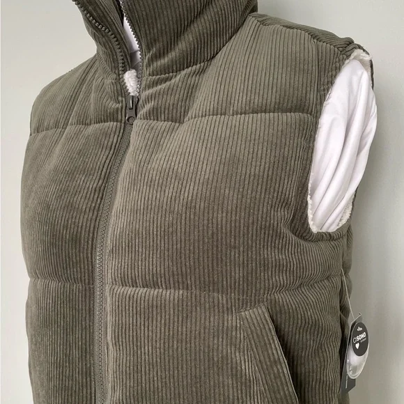 Ci Sono Olive Faux Fur Lined Vest - Picture 6 of 11